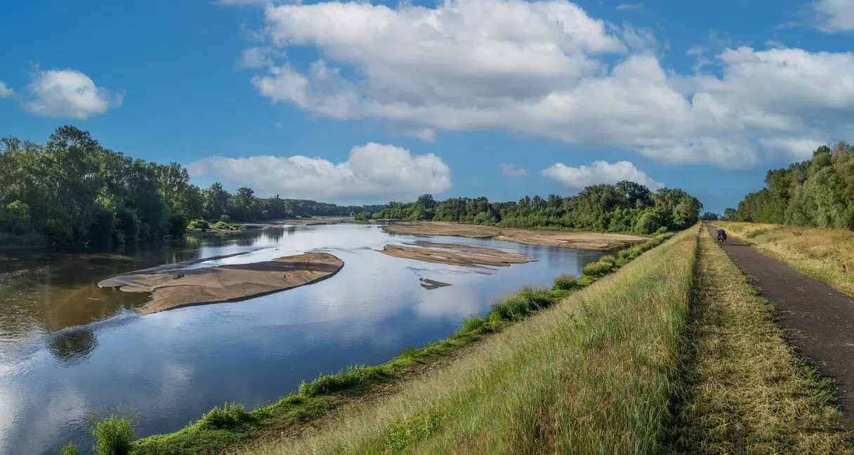 Loire Valley Banks and Cycling