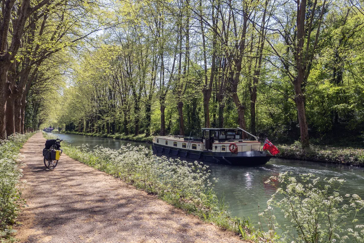 Biking along the Canal du Midi