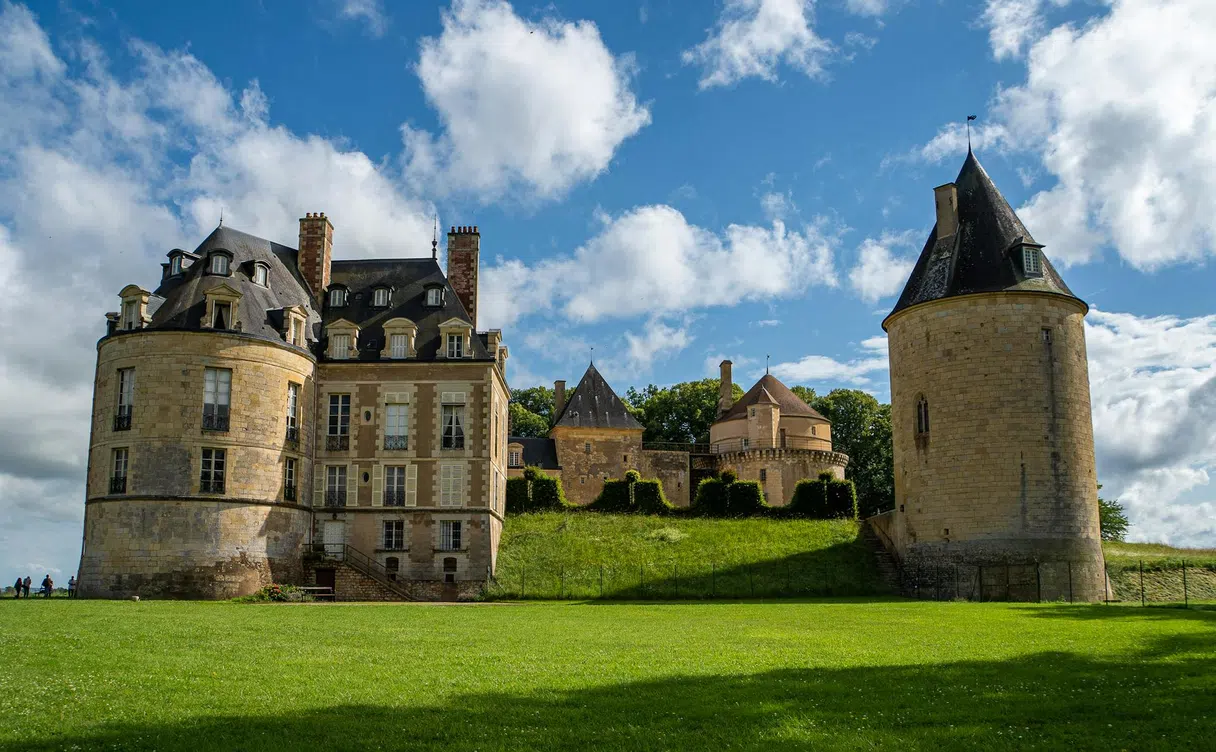 The château and gardens in Apremont-sur-Allier