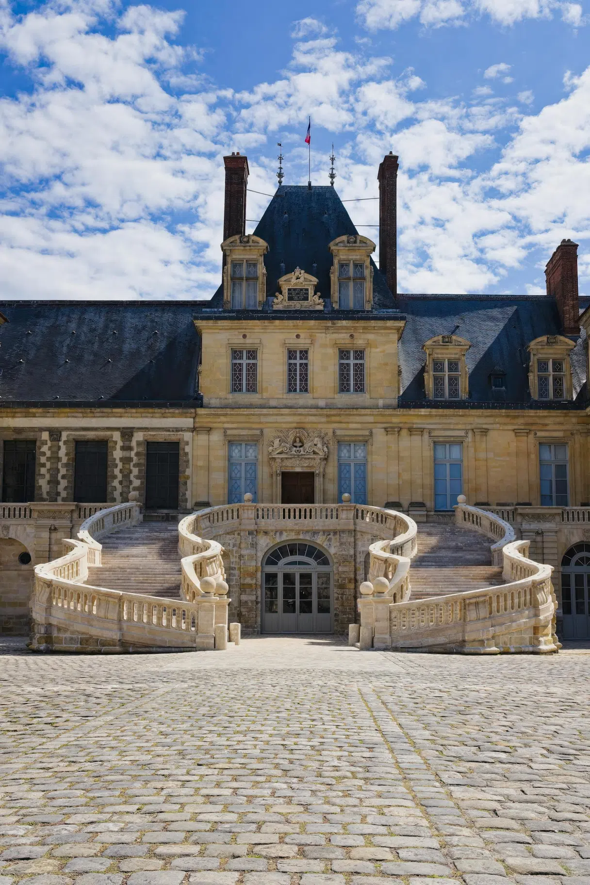 The horseshoe staircase at the Château de Fontainebleau
