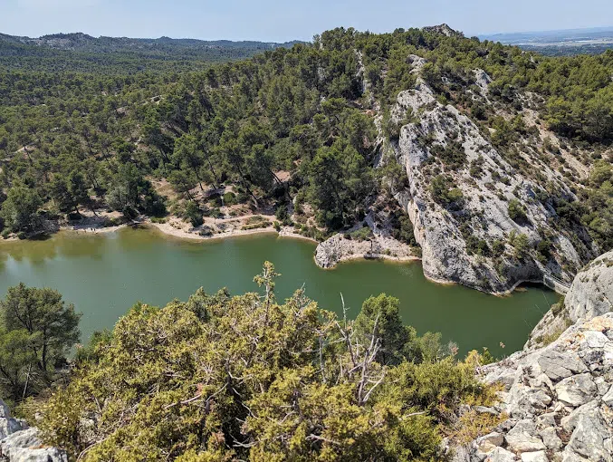 Shores of Lake Peïroou in the Alpilles