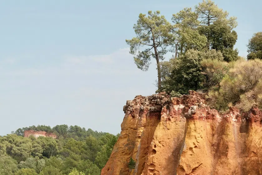 Walking on the Ochre Trail in Roussillon